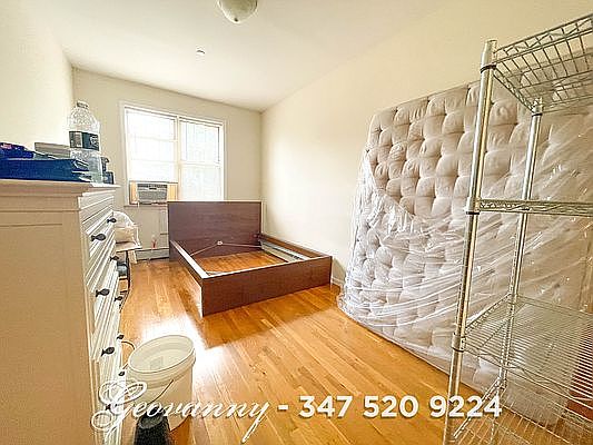 5th image of 366 Menahan St #3BB