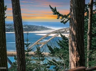 893 NW Highland Dr, Waldport, OR 97394