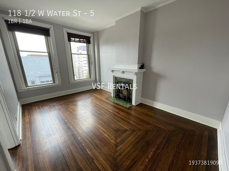1st image of 118 1/2 W Water St APT 5