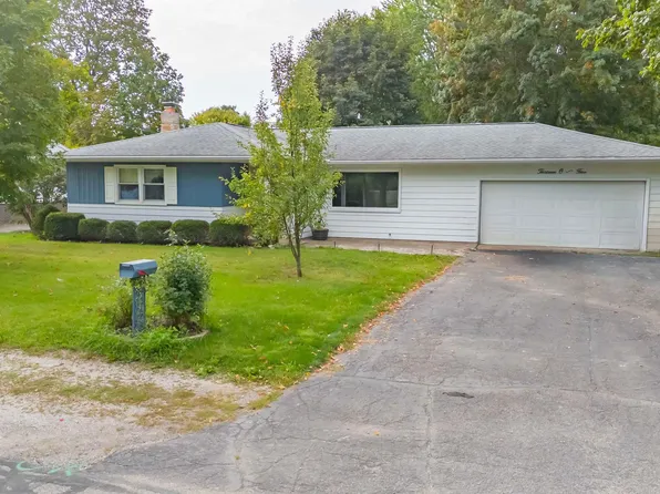 1305 Westchester Dr, North Manchester, IN 46962