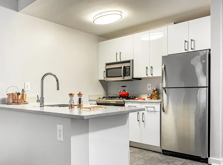 34 Berry St #2D — Photo 3