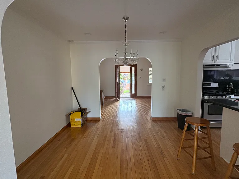 4124 Tivoli Ave — Photo 3