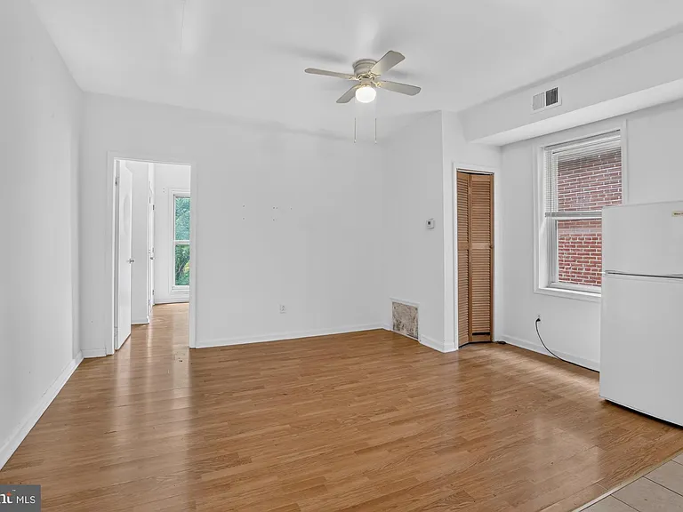129 W Susquehanna Ave #2F — Photo 1