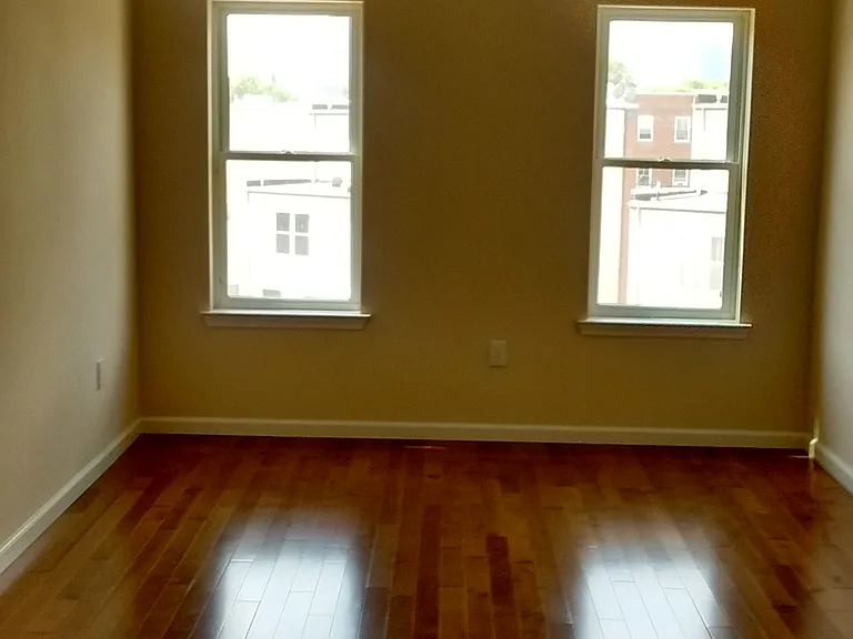 1735 Cambridge St #4 — Photo 1