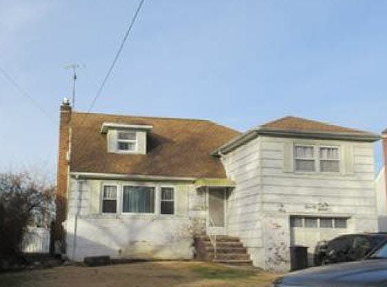 3rd image of 97 Hausch Blvd