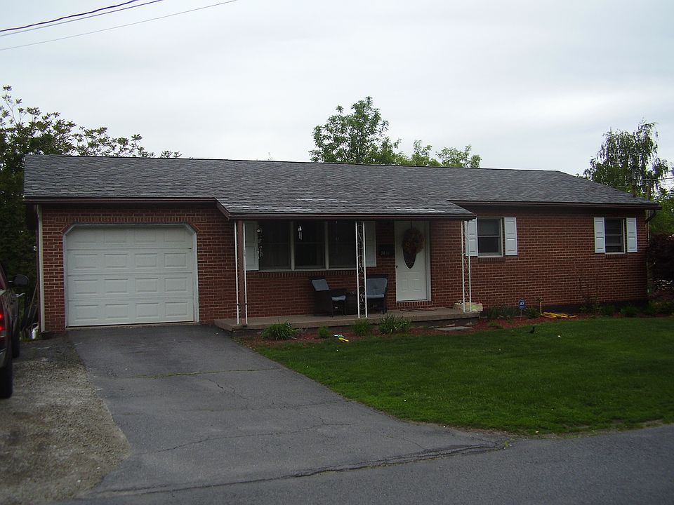 2nd image of 24 Griffith St