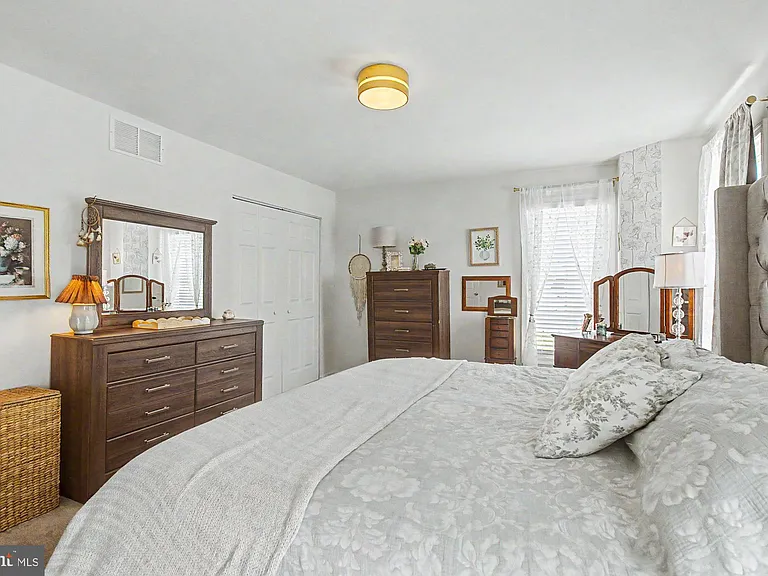 1329 Bethlehem Ave — Photo 36