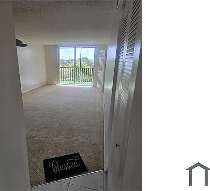 2830 Somerset Dr — Photo 2