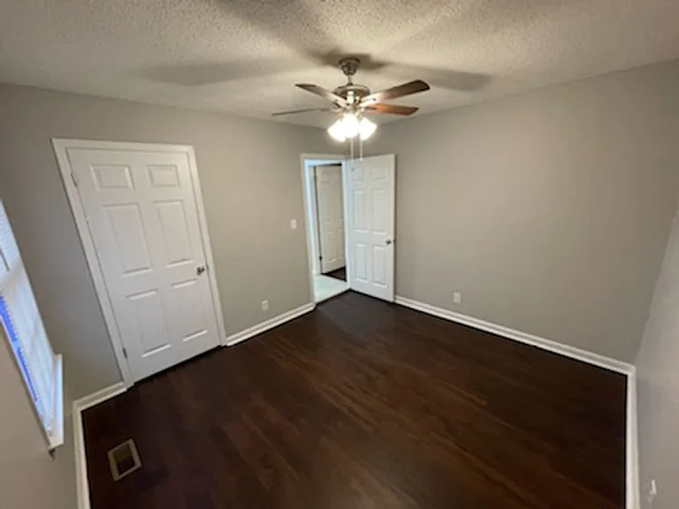907 Ryan Dr — Photo 9