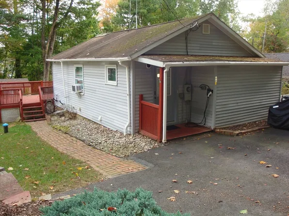 68 Osgood Rd, Charlton, MA 01507