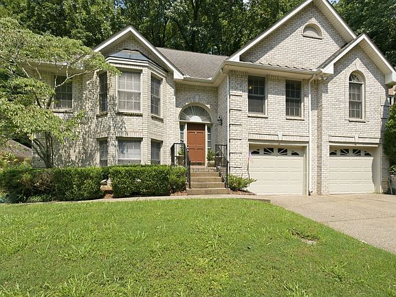 3rd image of 2953 Glenway Dr