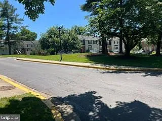 7701 Hiawatha Ln — Photo 8