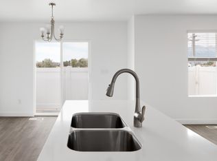 1057 E Dory Boat Rd, Saratoga Springs, UT 84045