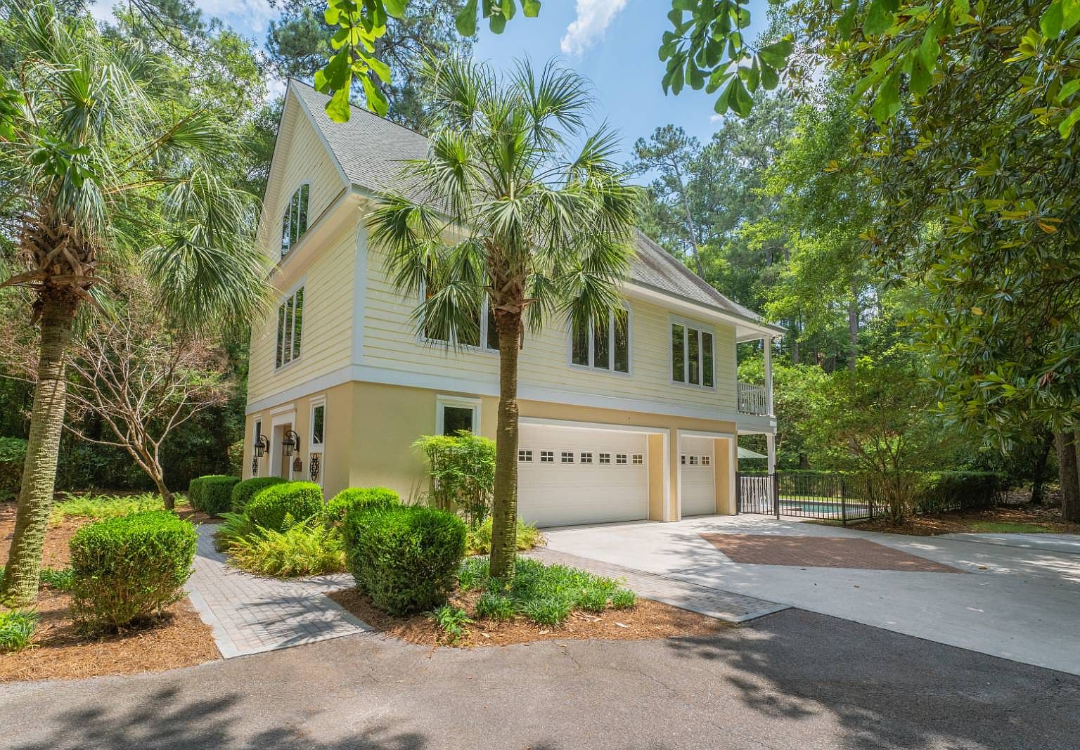 1793 Highland Park Dr SW