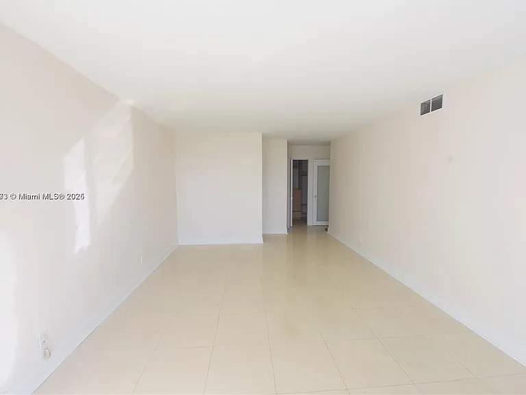 200 Leslie Dr #1124 — Photo 13