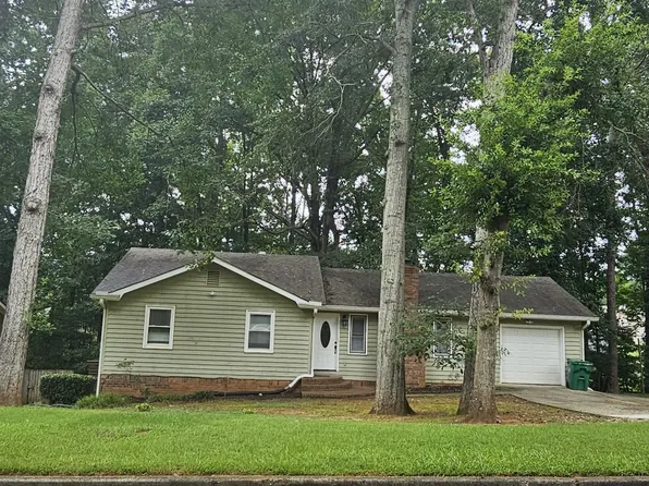 6299 Cathedral Ln, Lithonia, GA 30038