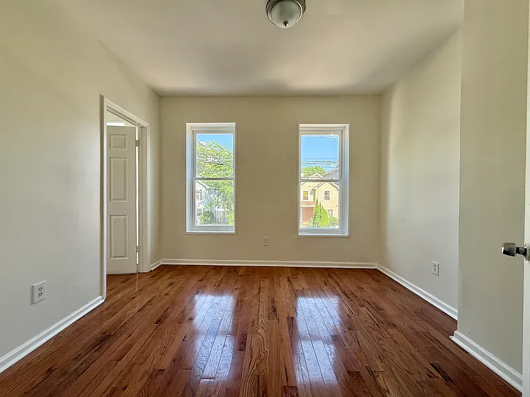 435 S 17th St #1 — Photo 13