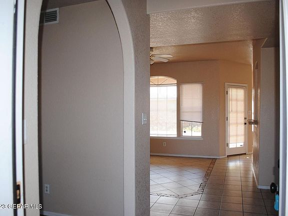 2nd image of 844 De Leon Dr