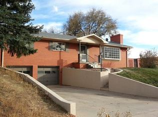 625 Crown Ridge Dr, Colorado Springs, CO 80904