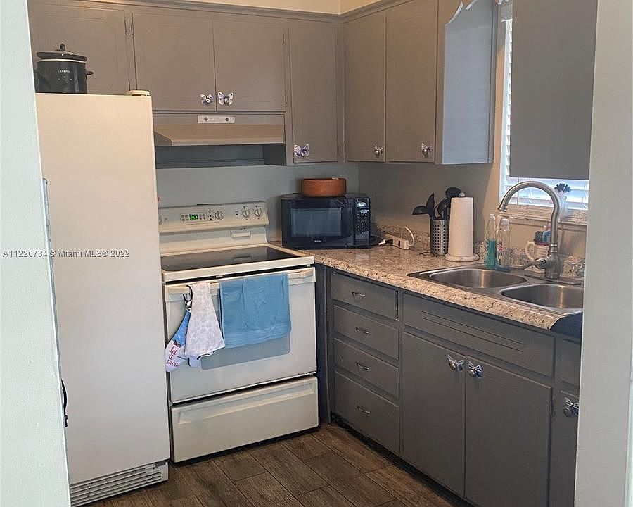 1st image of 1786 SE 4th St APT 1