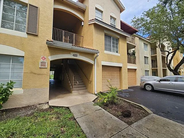 4101 San Marino Blvd #204