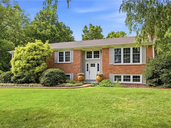 4645 Birgeheath Rd, Kernersville, NC 27284