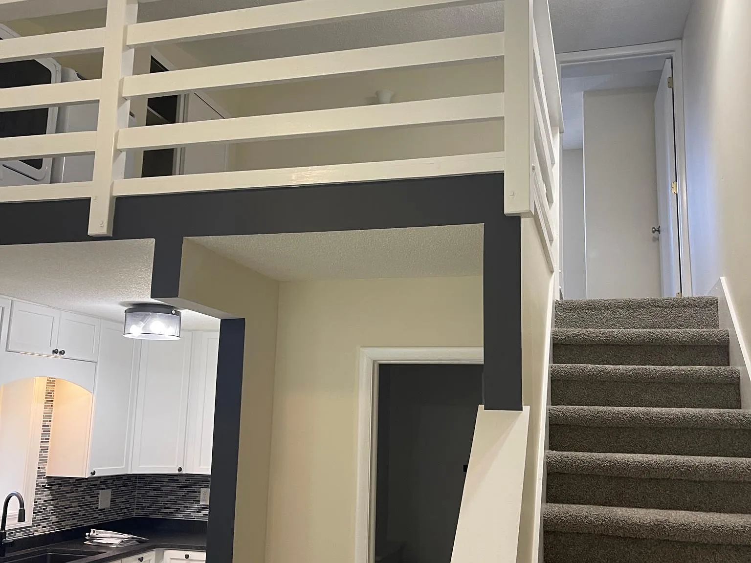 1 bed, 1000 sqft, $1,600 — Photo 3