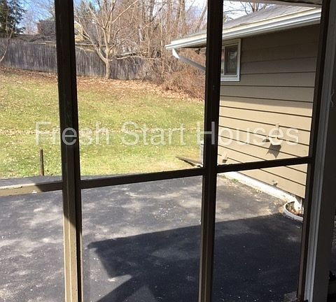 2nd image of 530 Audubon Pkwy