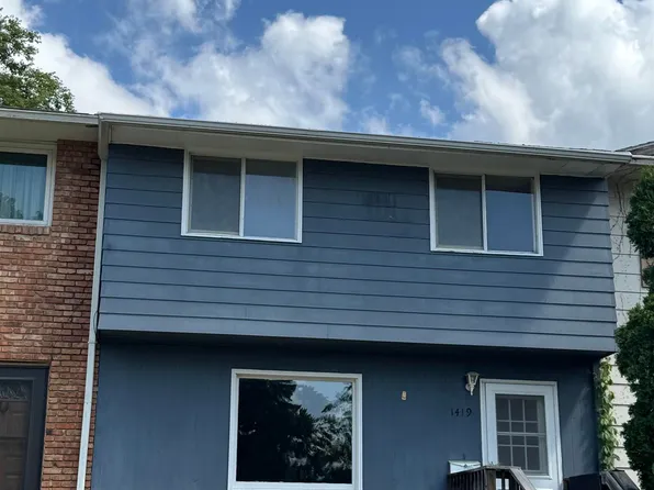 1419 W 2nd St, Cedar Falls, IA 50613