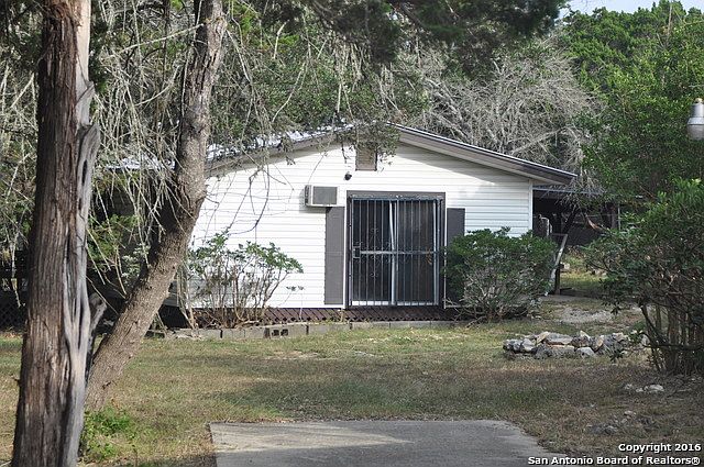 2nd image of 402 24th St W