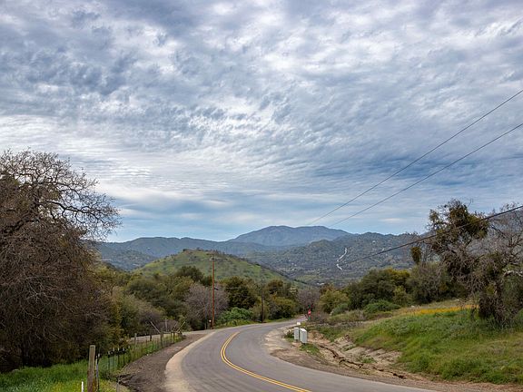 3rd image of 39313 Squaw Valley Road