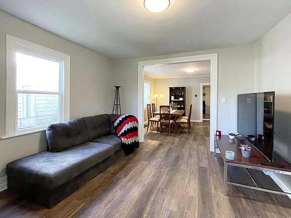 4th image of 6005 Pear Ave #1