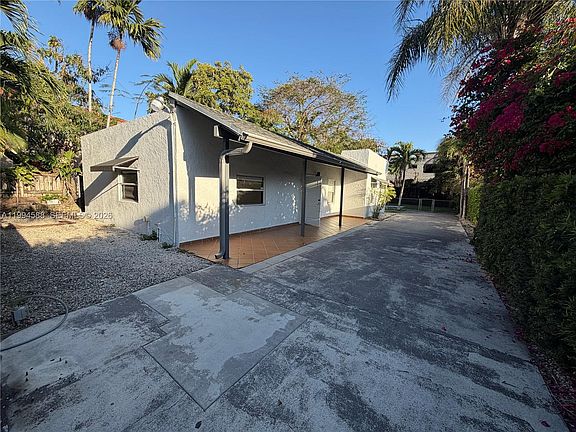 2nd image of 3373 SW 29th Ter