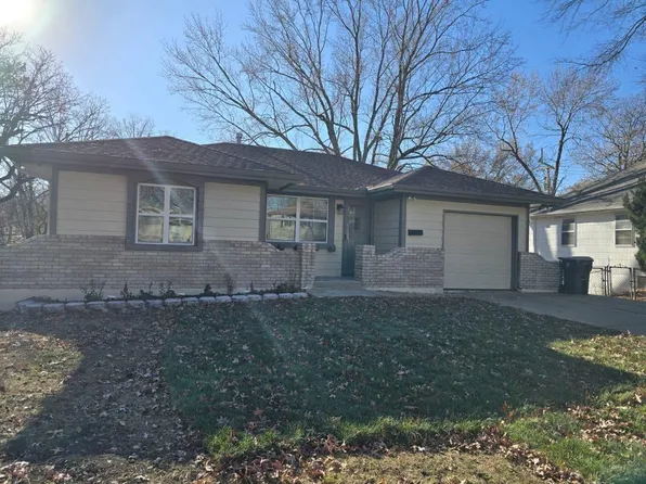 8205 NE 51st St, Kansas City, MO 64119