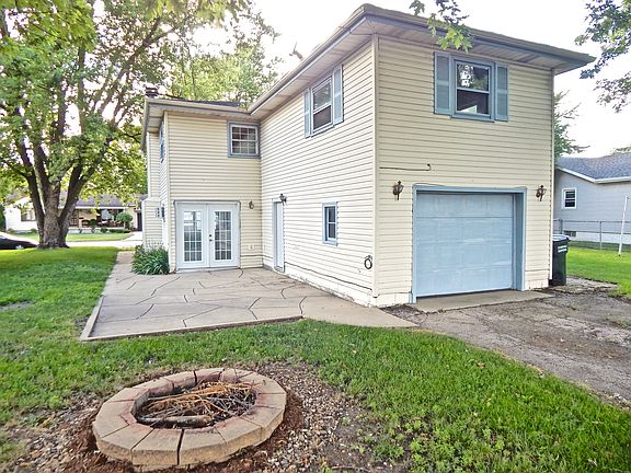 4th image of 640 Lakeview Dr