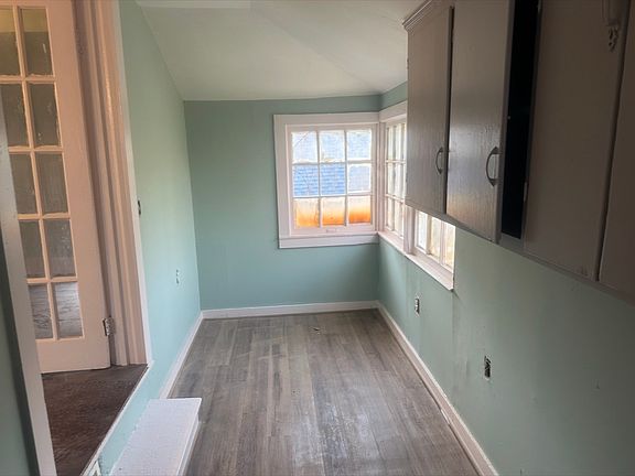 5th image of 4110 Norledge Ave