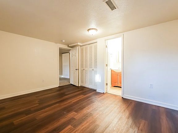4th image of 2048 Ironton St