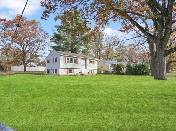 154 Sunrise Ter, Springfield, MA 01119