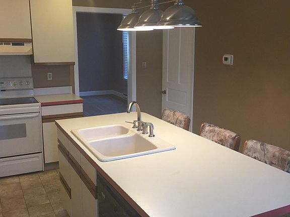 Kitchen - looking into Diningroom