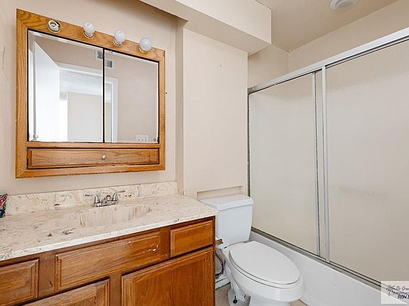 4th image of 2801 Quail Run St APT 4