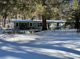 33 E Hill Rd, Austerlitz, NY 12017