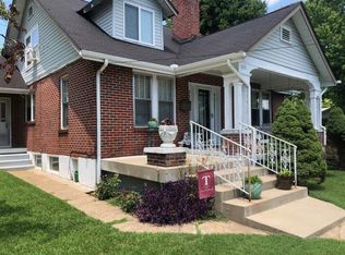 520 Church St, Dickson, TN 37055