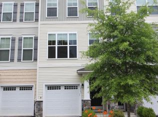 12763 Lotte Dr, Woodbridge, VA 22192