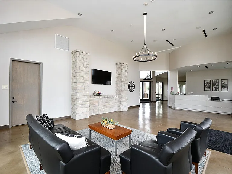 4212 Lyons Fall Dr — Photo 34