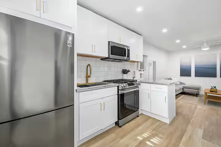 130 Anderson St #B — Photo 11