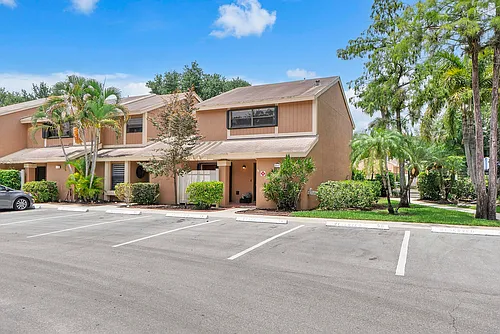 2047 NW 45th Ave #2047 Photo 1