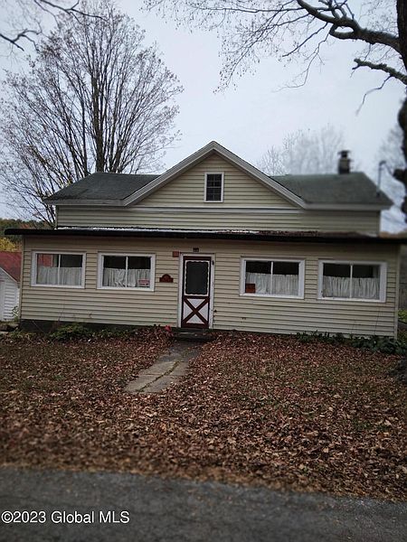 2nd image of 415 Maybie Road