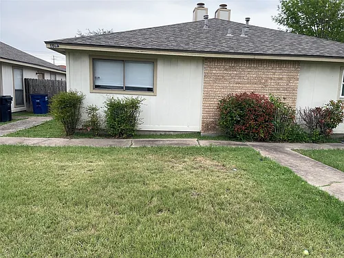 106 E Austin Ave #A Photo 1