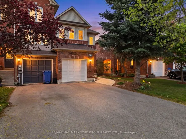 82 Baywell Cres, Aurora, ON L4G 7N4
