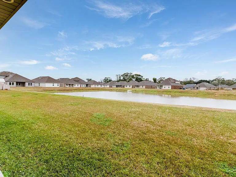 109 Red Pine Dr — Photo 20